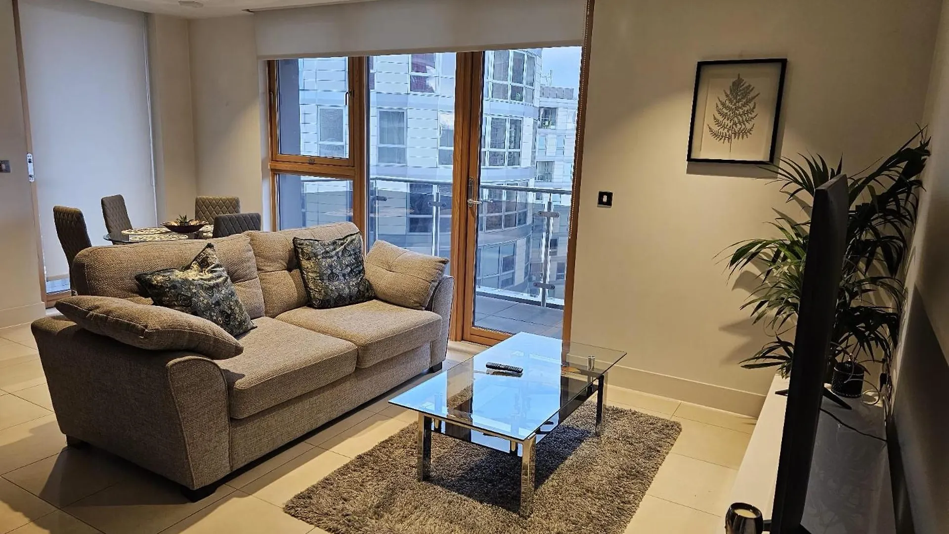 Luxury Property In Canary Wharf Londres