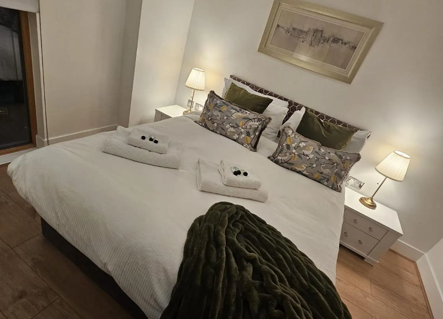 Apartment Luxury Property In Canary Wharf London
