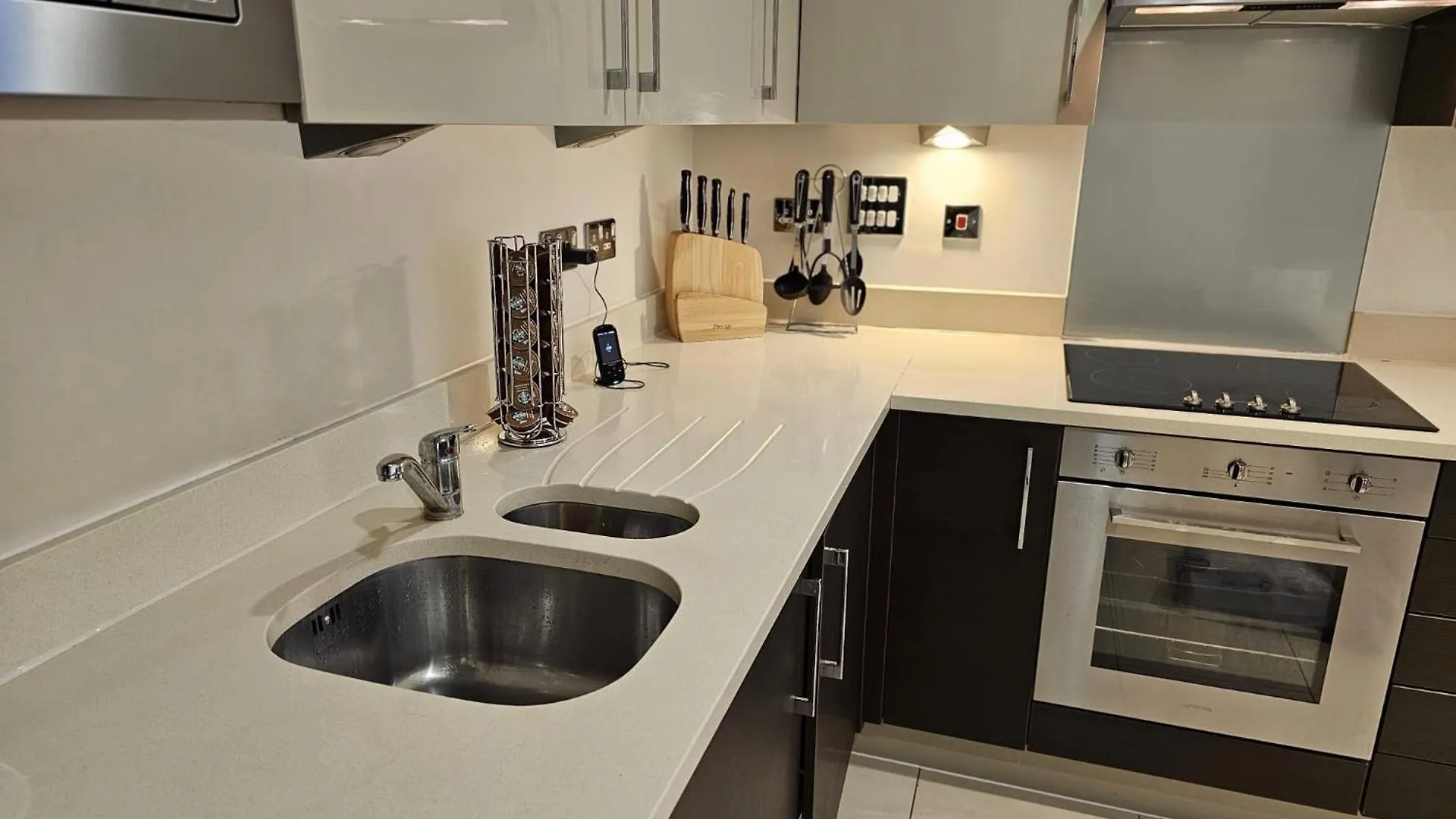 Luxury Property In Canary Wharf London Apartment