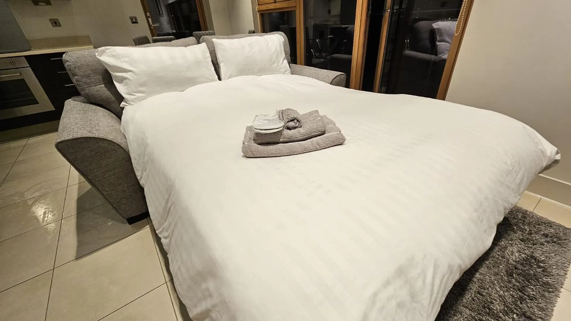 Luxury Property In Canary Wharf London